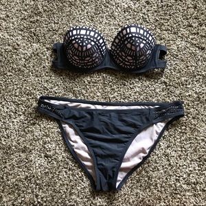 Women’s gray/pink strapless swimsuit